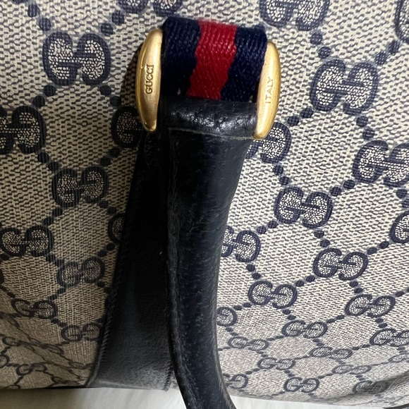 GUCCI GG monogram supreme Large Bag - Picture 7 of 16